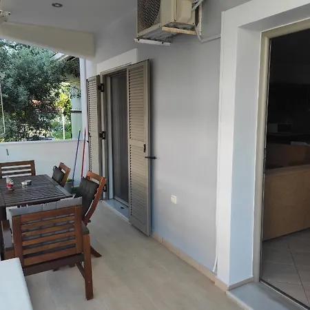 Apartment Moiras *