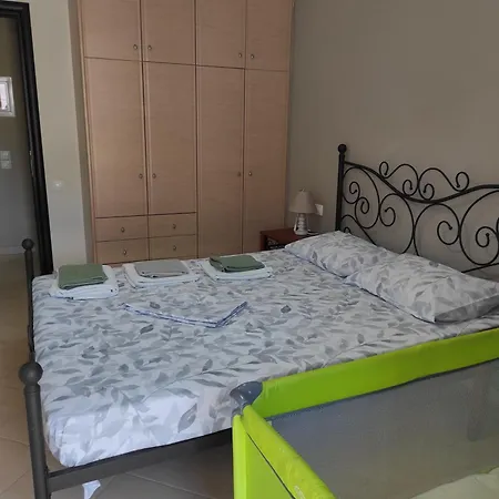 Apartment Moiras *