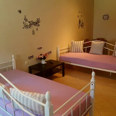 Moiras Apartment